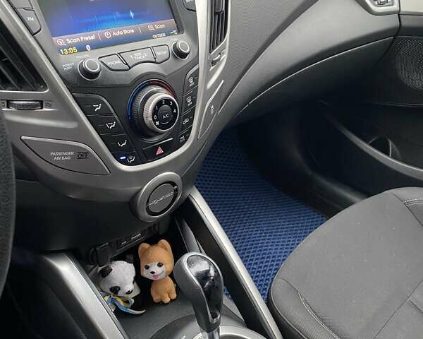 Синій Хендай Велостер, об'ємом двигуна 1.6 л та пробігом 171 тис. км за 9000 $, фото 9 на Automoto.ua