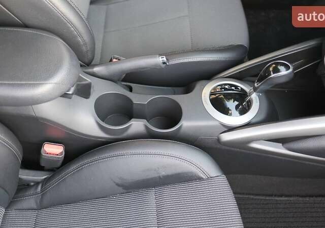 Синий Хендай Велостер, объемом двигателя 1.59 л и пробегом 205 тыс. км за 9000 $, фото 23 на Automoto.ua