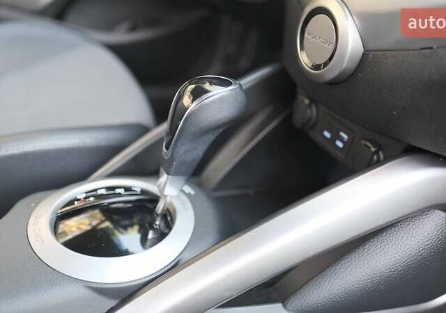 Синий Хендай Велостер, объемом двигателя 1.59 л и пробегом 205 тыс. км за 9000 $, фото 19 на Automoto.ua