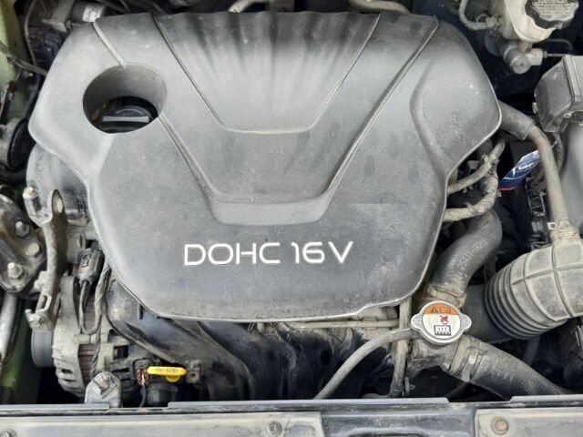 Зеленый Хендай Велостер, объемом двигателя 1.6 л и пробегом 139 тыс. км за 10900 $, фото 6 на Automoto.ua