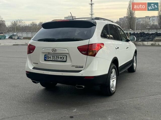 Білий Хендай Вєракруз, об'ємом двигуна 2.96 л та пробігом 217 тис. км за 10900 $, фото 108 на Automoto.ua