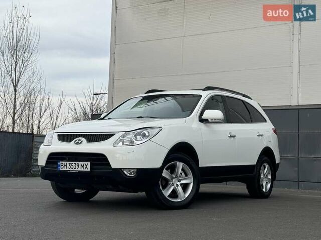 Білий Хендай Вєракруз, об'ємом двигуна 2.96 л та пробігом 217 тис. км за 10900 $, фото 17 на Automoto.ua