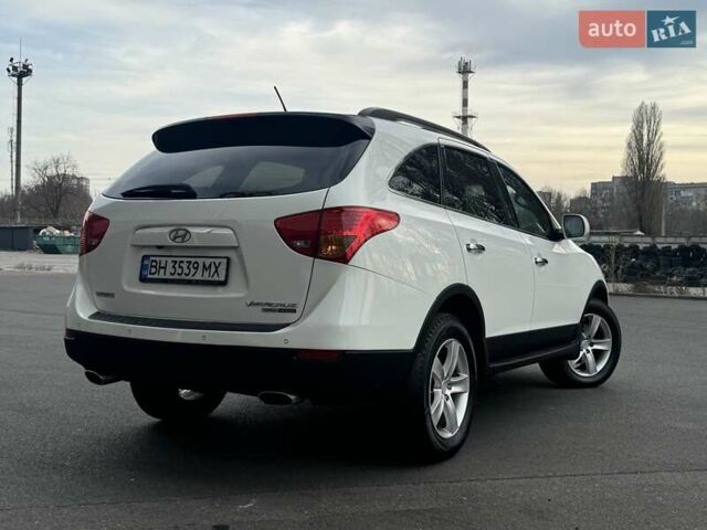 Білий Хендай Вєракруз, об'ємом двигуна 2.96 л та пробігом 217 тис. км за 10900 $, фото 29 на Automoto.ua