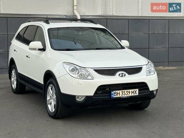 Білий Хендай Вєракруз, об'ємом двигуна 2.96 л та пробігом 217 тис. км за 10900 $, фото 93 на Automoto.ua