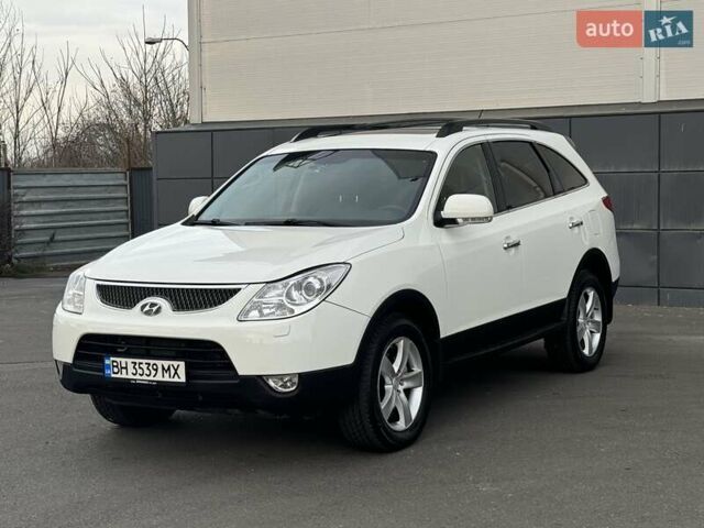 Білий Хендай Вєракруз, об'ємом двигуна 2.96 л та пробігом 217 тис. км за 10900 $, фото 83 на Automoto.ua