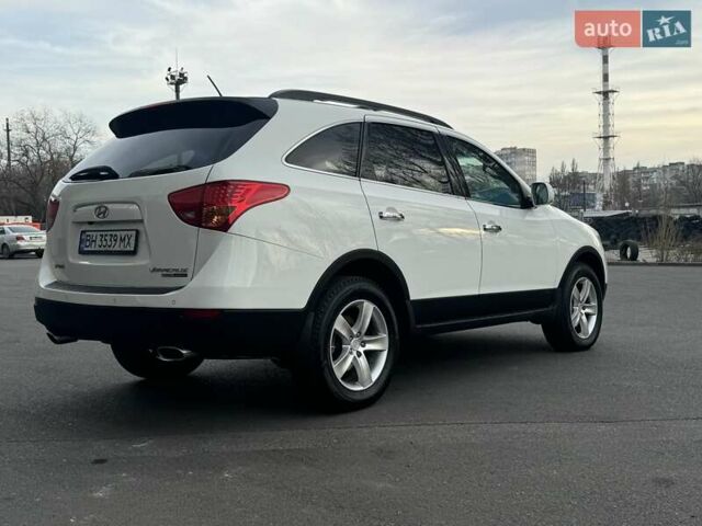 Білий Хендай Вєракруз, об'ємом двигуна 2.96 л та пробігом 217 тис. км за 10900 $, фото 105 на Automoto.ua