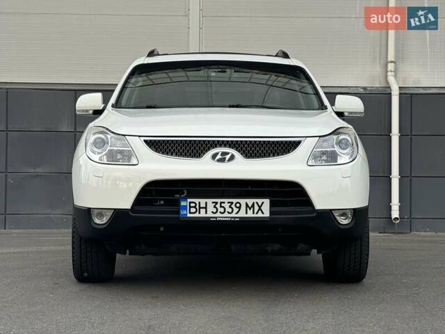 Білий Хендай Вєракруз, об'ємом двигуна 2.96 л та пробігом 217 тис. км за 10900 $, фото 92 на Automoto.ua