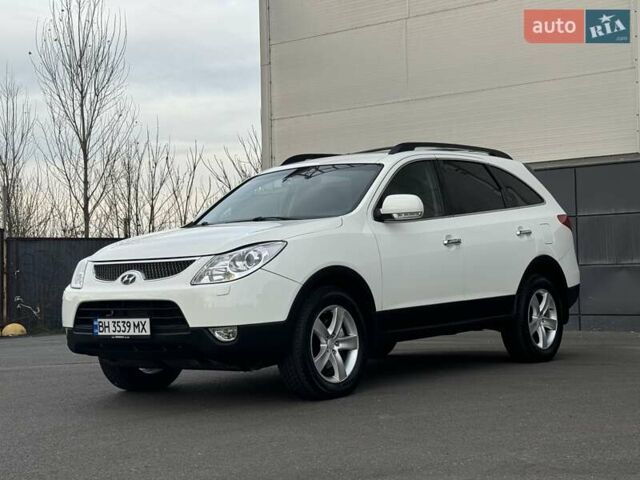 Білий Хендай Вєракруз, об'ємом двигуна 2.96 л та пробігом 217 тис. км за 10900 $, фото 87 на Automoto.ua