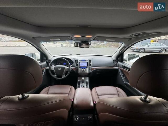 Білий Хендай Вєракруз, об'ємом двигуна 2.96 л та пробігом 217 тис. км за 10900 $, фото 57 на Automoto.ua