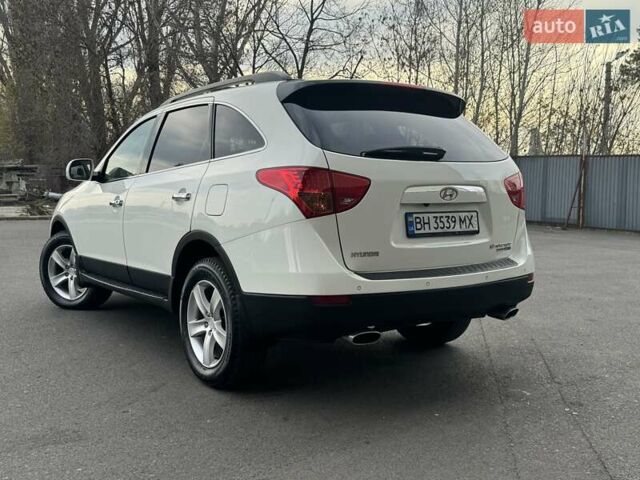 Білий Хендай Вєракруз, об'ємом двигуна 2.96 л та пробігом 217 тис. км за 10900 $, фото 50 на Automoto.ua
