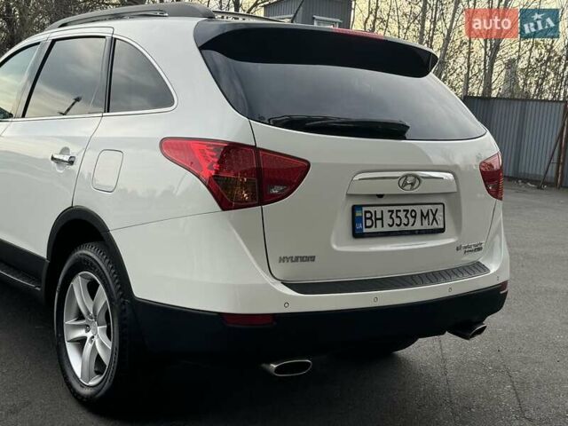 Білий Хендай Вєракруз, об'ємом двигуна 2.96 л та пробігом 217 тис. км за 10900 $, фото 48 на Automoto.ua