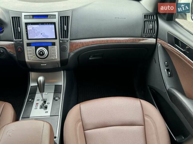 Білий Хендай Вєракруз, об'ємом двигуна 2.96 л та пробігом 217 тис. км за 10900 $, фото 60 на Automoto.ua