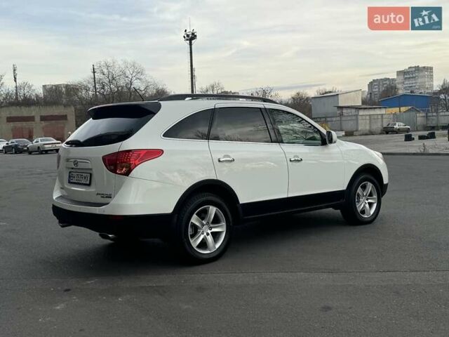 Білий Хендай Вєракруз, об'ємом двигуна 2.96 л та пробігом 217 тис. км за 10900 $, фото 102 на Automoto.ua