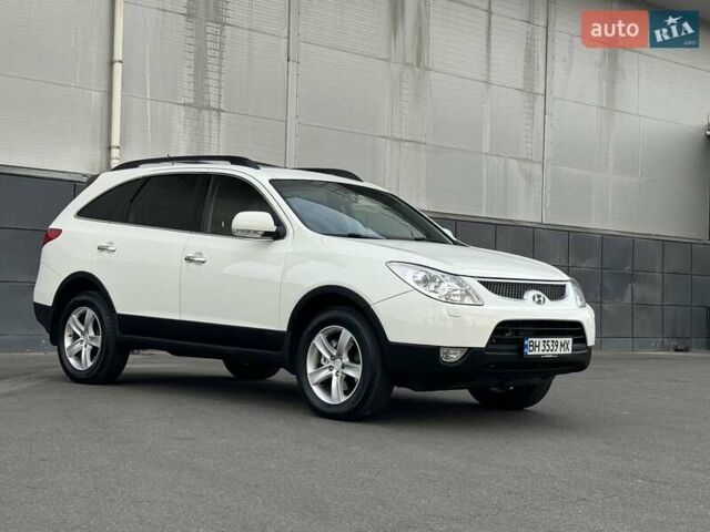 Білий Хендай Вєракруз, об'ємом двигуна 2.96 л та пробігом 217 тис. км за 10900 $, фото 89 на Automoto.ua