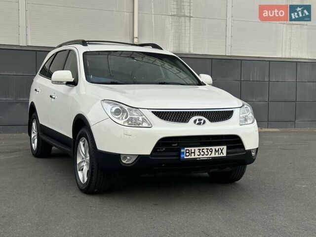 Білий Хендай Вєракруз, об'ємом двигуна 2.96 л та пробігом 217 тис. км за 10900 $, фото 86 на Automoto.ua