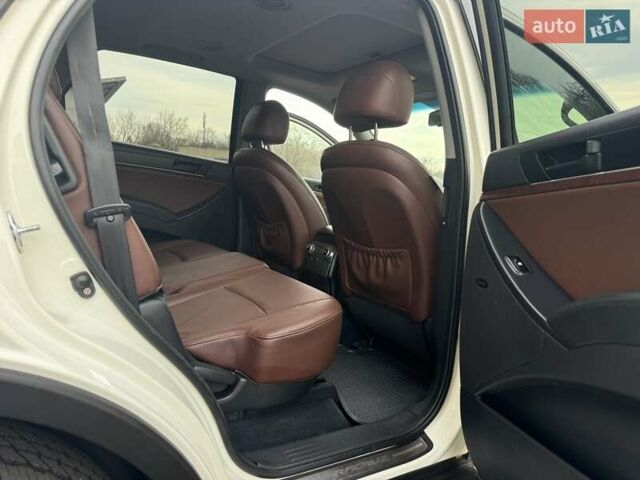 Білий Хендай Вєракруз, об'ємом двигуна 2.96 л та пробігом 217 тис. км за 10900 $, фото 77 на Automoto.ua