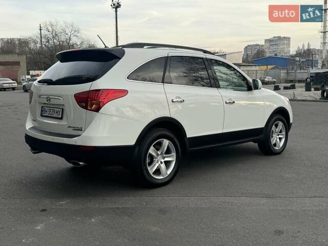 Білий Хендай Вєракруз, об'ємом двигуна 2.96 л та пробігом 217 тис. км за 10900 $, фото 106 на Automoto.ua