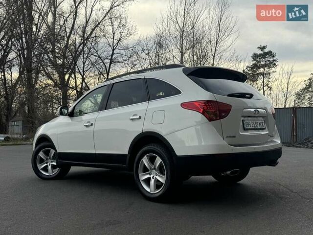Білий Хендай Вєракруз, об'ємом двигуна 2.96 л та пробігом 217 тис. км за 10900 $, фото 55 на Automoto.ua