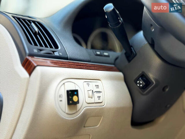 Бежевый Хендай Веракруз, объемом двигателя 3.8 л и пробегом 327 тыс. км за 7700 $, фото 15 на Automoto.ua