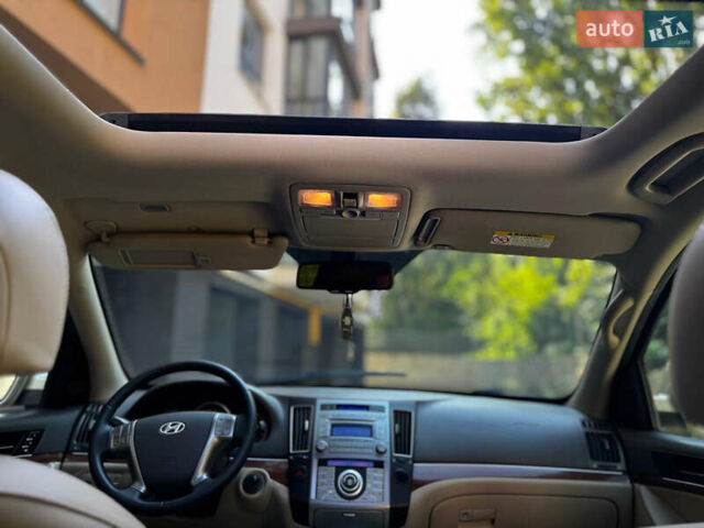 Бежевый Хендай Веракруз, объемом двигателя 3.8 л и пробегом 327 тыс. км за 7700 $, фото 12 на Automoto.ua