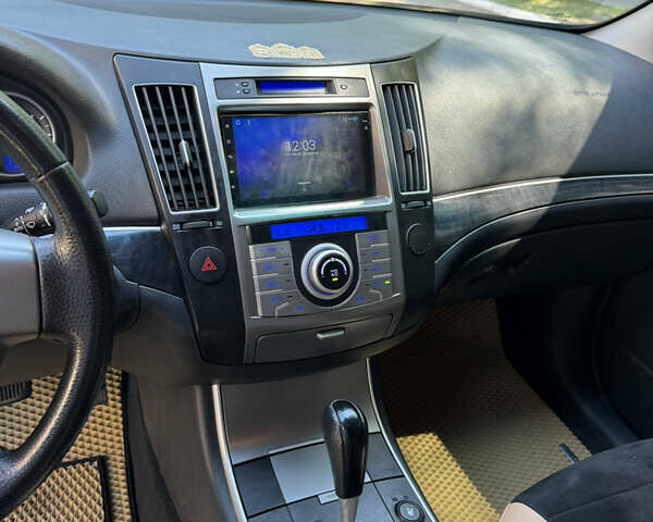 Чорний Хендай Вєракруз, об'ємом двигуна 3.78 л та пробігом 274 тис. км за 8850 $, фото 22 на Automoto.ua