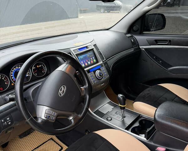 Чорний Хендай Вєракруз, об'ємом двигуна 3.78 л та пробігом 278 тис. км за 7700 $, фото 6 на Automoto.ua