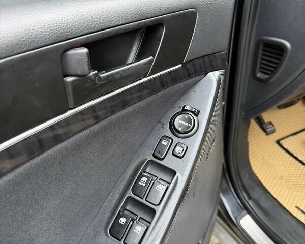 Чорний Хендай Вєракруз, об'ємом двигуна 3.78 л та пробігом 278 тис. км за 7700 $, фото 7 на Automoto.ua