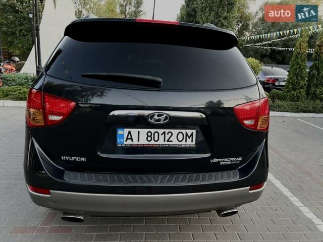 Черный Хендай Веракруз, объемом двигателя 0 л и пробегом 255 тыс. км за 10800 $, фото 5 на Automoto.ua