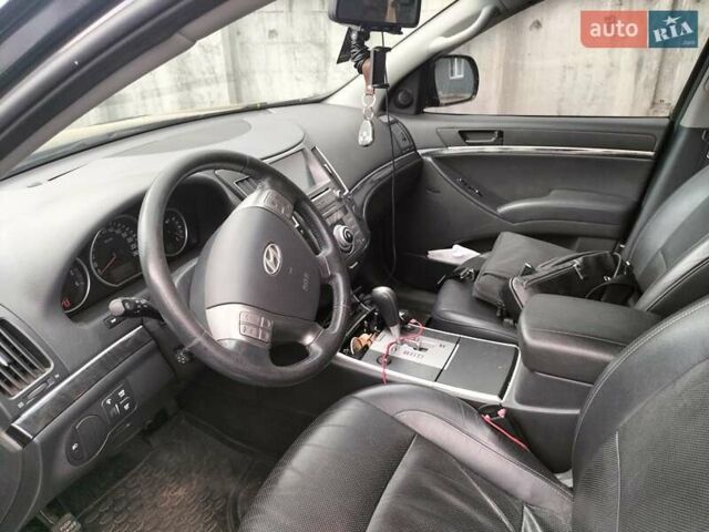 Черный Хендай Веракруз, объемом двигателя 3 л и пробегом 130 тыс. км за 14000 $, фото 9 на Automoto.ua