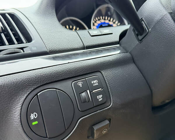 Чорний Хендай Вєракруз, об'ємом двигуна 3.78 л та пробігом 278 тис. км за 7700 $, фото 10 на Automoto.ua