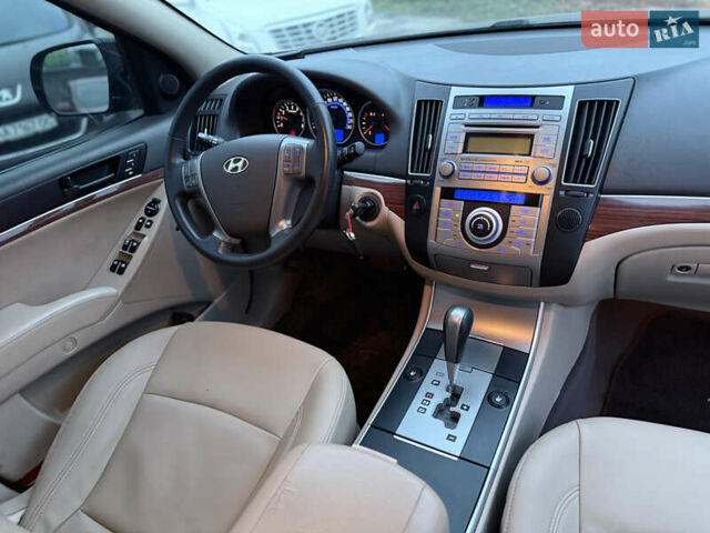 Черный Хендай Веракруз, объемом двигателя 3.8 л и пробегом 199 тыс. км за 7700 $, фото 12 на Automoto.ua