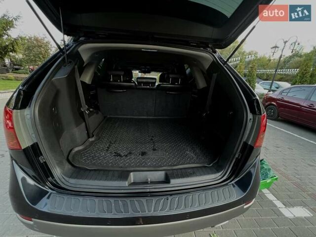 Черный Хендай Веракруз, объемом двигателя 0 л и пробегом 255 тыс. км за 10800 $, фото 6 на Automoto.ua