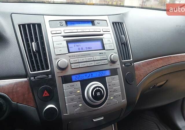 Коричневый Хендай Веракруз, объемом двигателя 3 л и пробегом 359 тыс. км за 9950 $, фото 10 на Automoto.ua