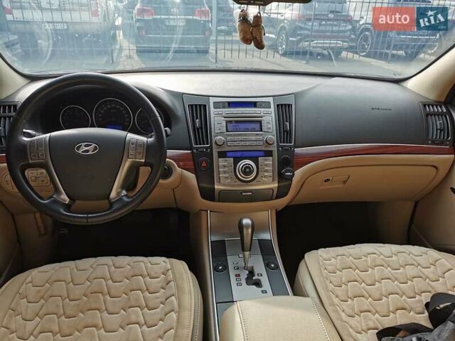 Коричневий Хендай Вєракруз, об'ємом двигуна 3 л та пробігом 263 тис. км за 11900 $, фото 27 на Automoto.ua
