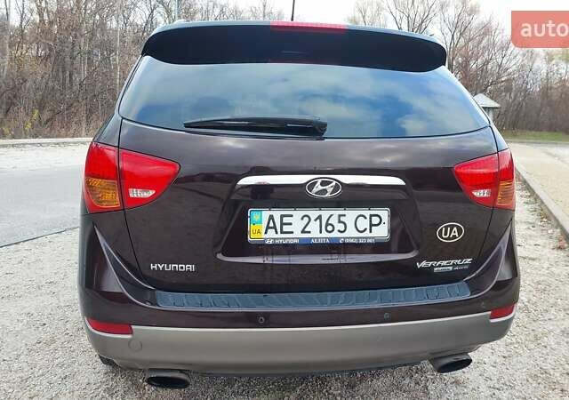 Коричневый Хендай Веракруз, объемом двигателя 3 л и пробегом 359 тыс. км за 9950 $, фото 7 на Automoto.ua