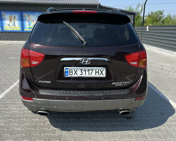 Червоний Хендай Вєракруз, об'ємом двигуна 2.96 л та пробігом 370 тис. км за 10400 $, фото 2 на Automoto.ua