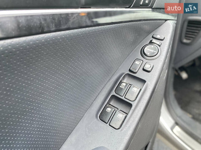 Серый Хендай Веракруз, объемом двигателя 2.9 л и пробегом 300 тыс. км за 9800 $, фото 14 на Automoto.ua