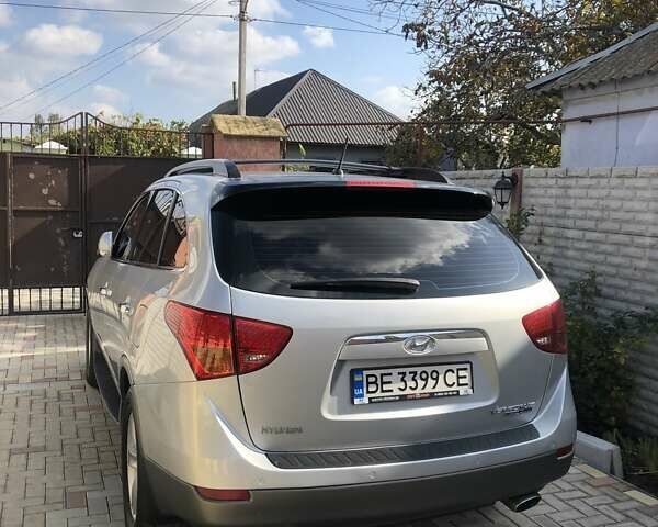 Сірий Хендай Вєракруз, об'ємом двигуна 3 л та пробігом 286 тис. км за 12000 $, фото 10 на Automoto.ua