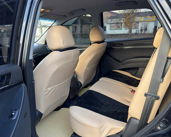 Сірий Хендай Вєракруз, об'ємом двигуна 3.8 л та пробігом 273 тис. км за 7900 $, фото 8 на Automoto.ua