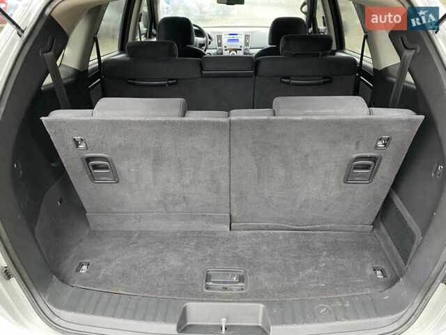 Сірий Хендай Вєракруз, об'ємом двигуна 3.8 л та пробігом 237 тис. км за 11700 $, фото 27 на Automoto.ua
