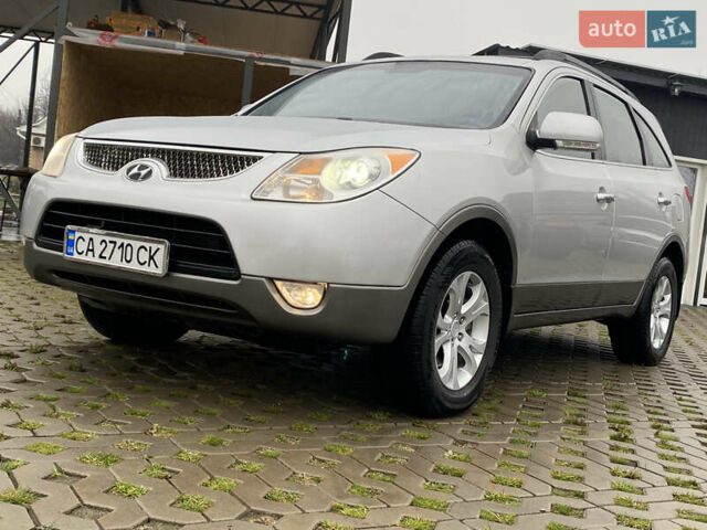 Сірий Хендай Вєракруз, об'ємом двигуна 3.8 л та пробігом 237 тис. км за 11700 $, фото 1 на Automoto.ua