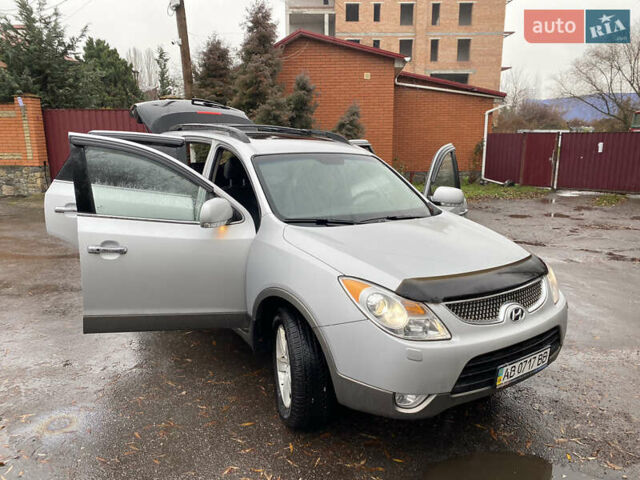 Серый Хендай Веракруз, объемом двигателя 2.9 л и пробегом 300 тыс. км за 9800 $, фото 10 на Automoto.ua