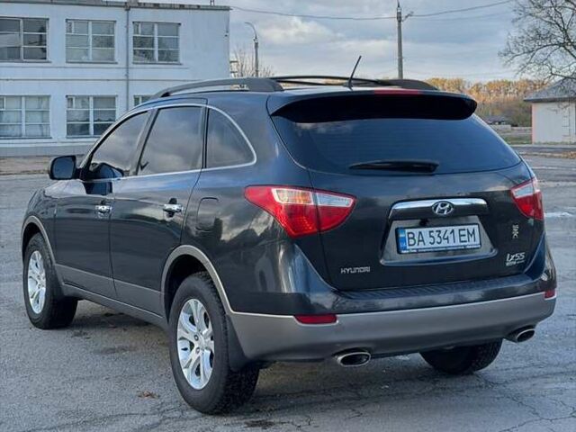 Сірий Хендай Вєракруз, об'ємом двигуна 3.8 л та пробігом 273 тис. км за 7900 $, фото 5 на Automoto.ua