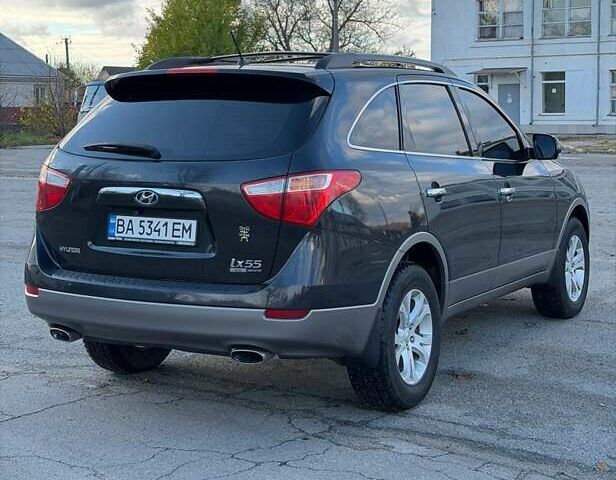 Сірий Хендай Вєракруз, об'ємом двигуна 3.8 л та пробігом 273 тис. км за 7900 $, фото 3 на Automoto.ua