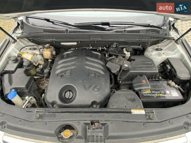 Сірий Хендай Вєракруз, об'ємом двигуна 3.8 л та пробігом 237 тис. км за 11700 $, фото 35 на Automoto.ua