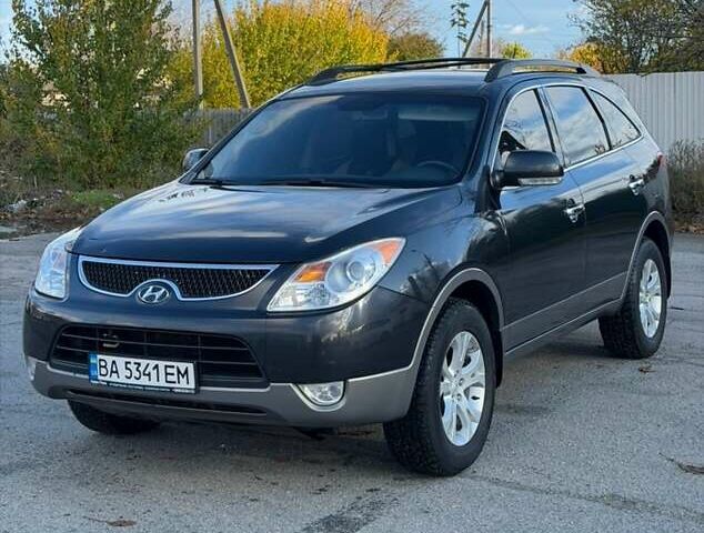 Сірий Хендай Вєракруз, об'ємом двигуна 3.8 л та пробігом 273 тис. км за 7900 $, фото 1 на Automoto.ua
