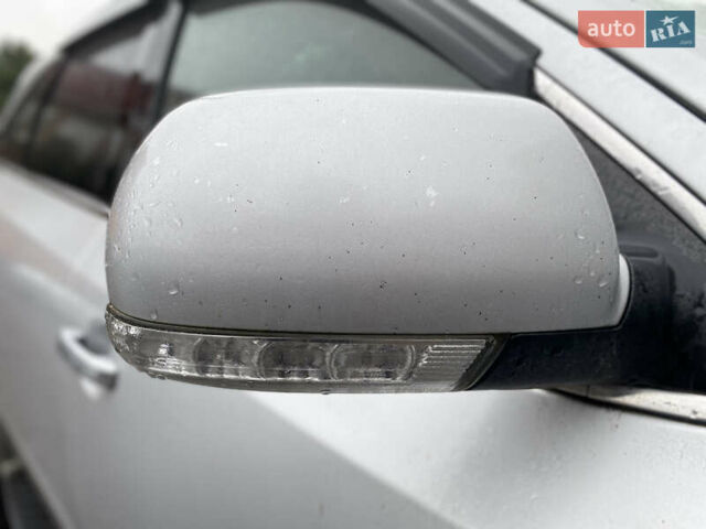 Серый Хендай Веракруз, объемом двигателя 2.9 л и пробегом 300 тыс. км за 9800 $, фото 6 на Automoto.ua