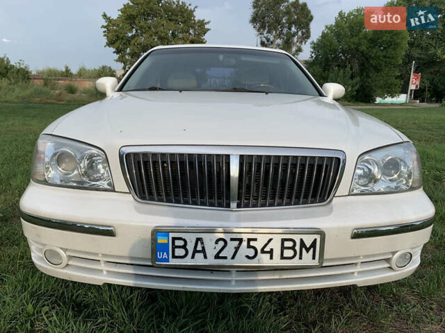 Белый Хендай КСГ, объемом двигателя 3.5 л и пробегом 222 тыс. км за 3631 $, фото 12 на Automoto.ua