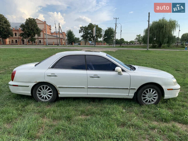 Белый Хендай КСГ, объемом двигателя 3.5 л и пробегом 222 тыс. км за 3631 $, фото 9 на Automoto.ua