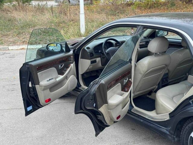 Чорний Хендай КСГ, об'ємом двигуна 1.6 л та пробігом 250 тис. км за 1650 $, фото 8 на Automoto.ua